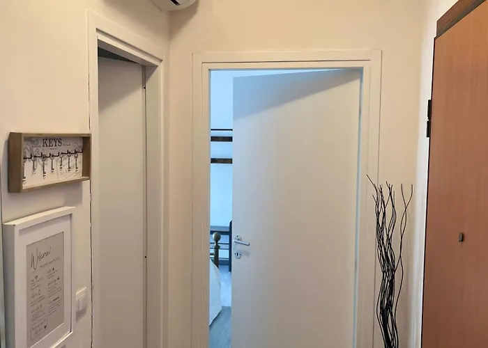 Lägenhet Ca-milla Con Parcheggio Privato